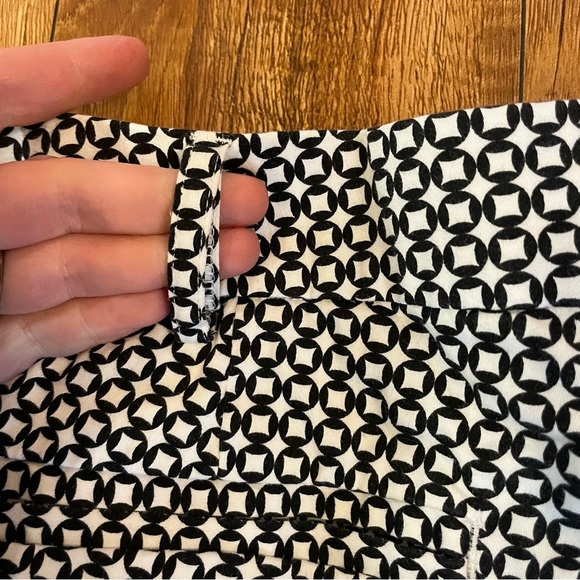 PUMA Women’s Black White Pink Bermuda Golf Shorts Size 0 - Picture 12 of 12